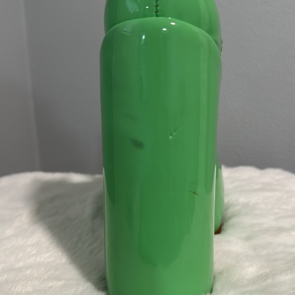 New Schutz Zayne Mary Jane Platform Heel in Patent Leather Green. - Picture 14 of 15